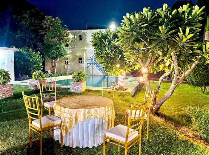 6 Bhk Farm House with Pool in Gurugram