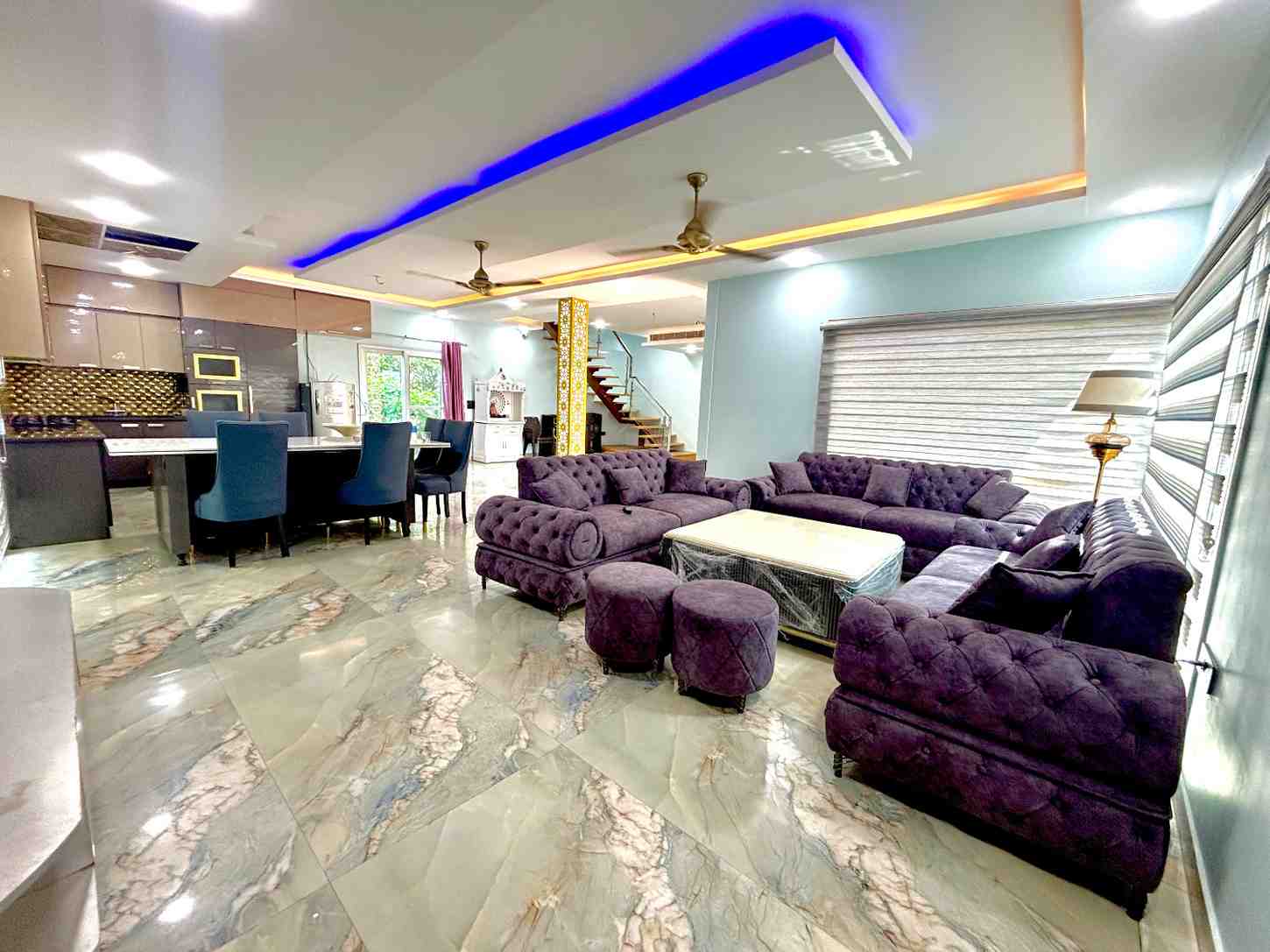 3 Bhk Lavish Farmhouse in Noida