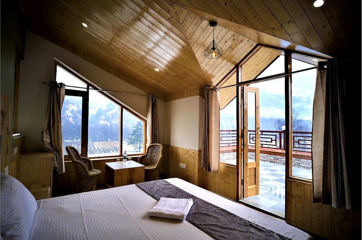 Riverside 1Bhk Attic Bedroom Apartment in Manali