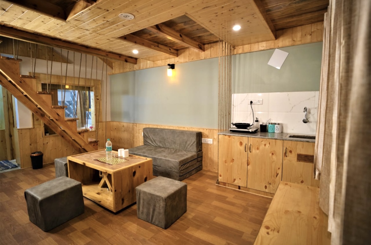 Riverside 1Bhk Attic Bedroom Apartment in Manali