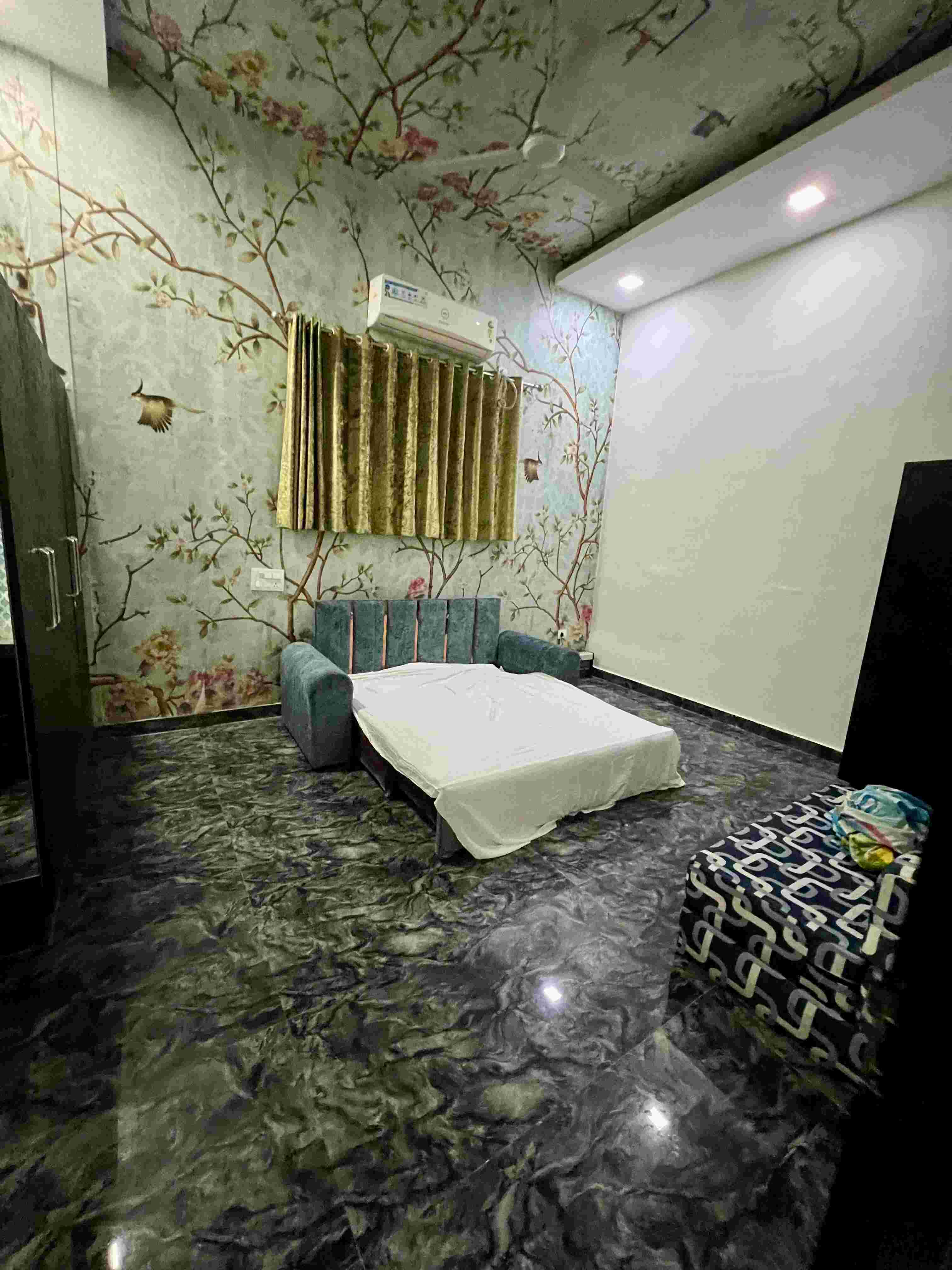 3 Bhk Farmhouse with Private Pool in Noida Sector 135 