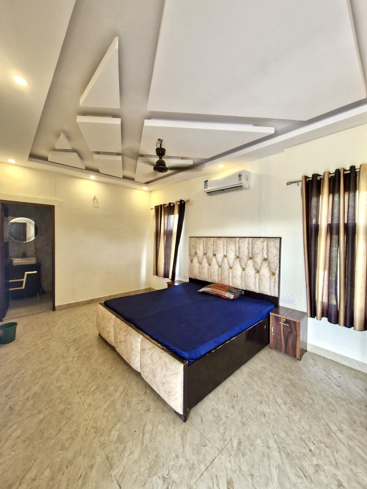 4 Bhk Farmhouse with Private Pool & Bar Area in Noida