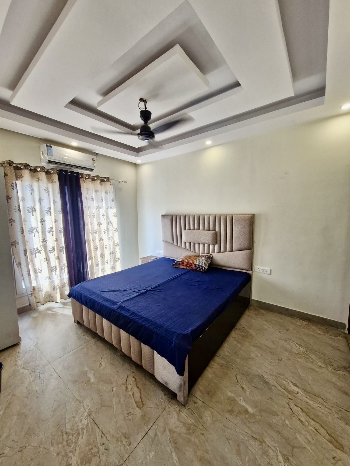 4 Bhk Farmhouse with Private Pool & Bar Area in Noida