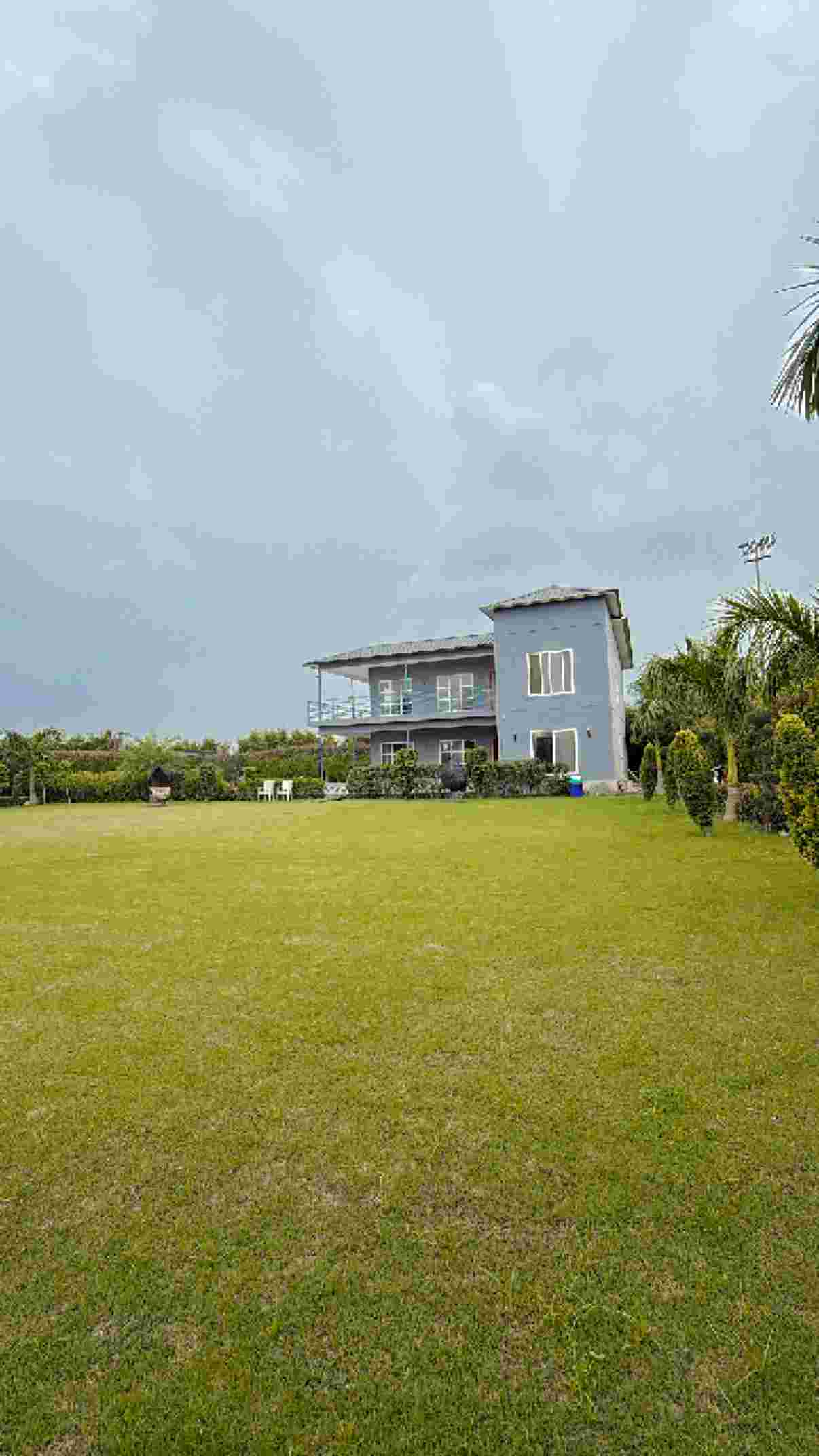 4Bhk Farmhouse with Private Pool in Noida