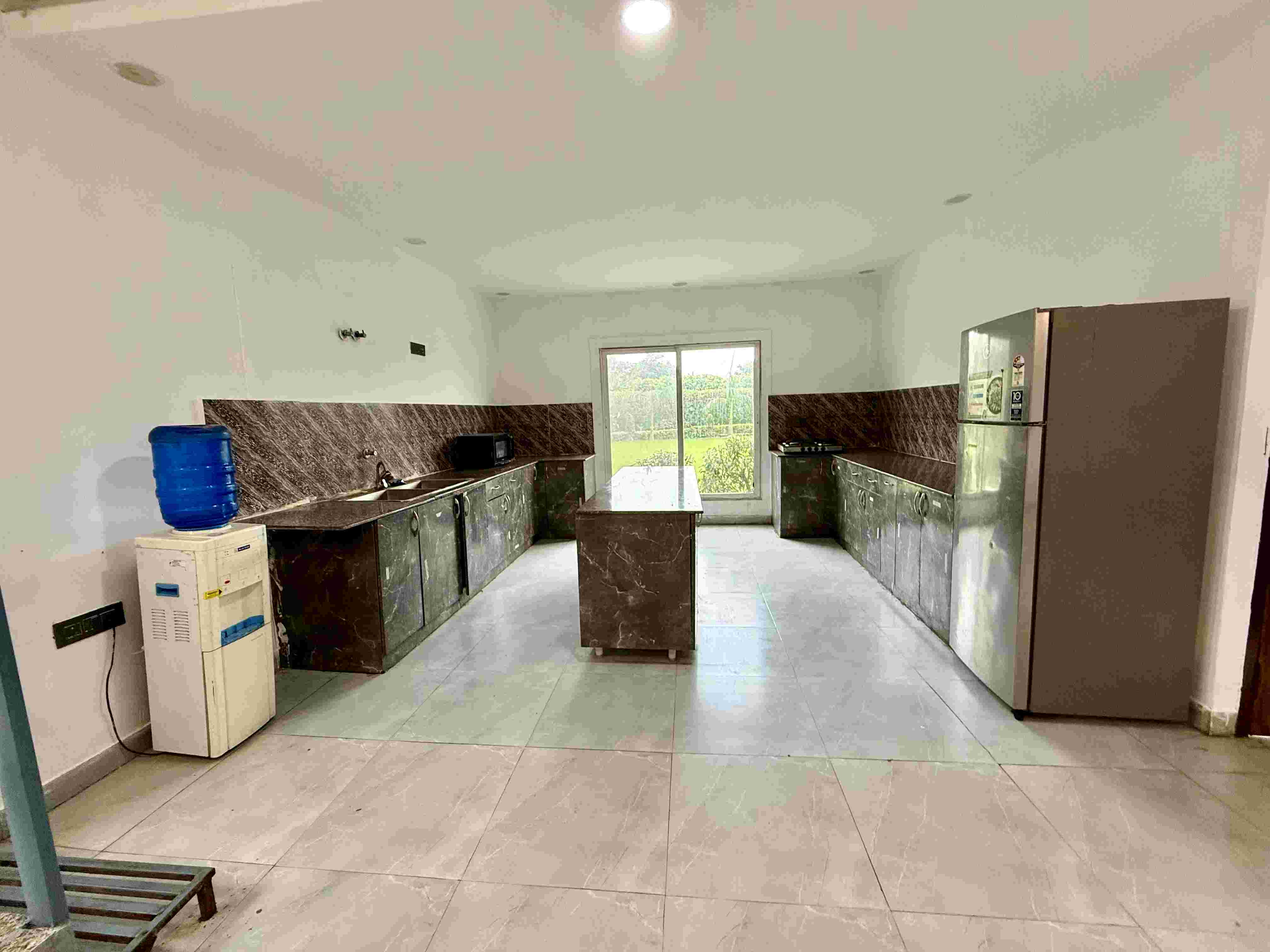 4Bhk Farmhouse with Private Pool in Noida