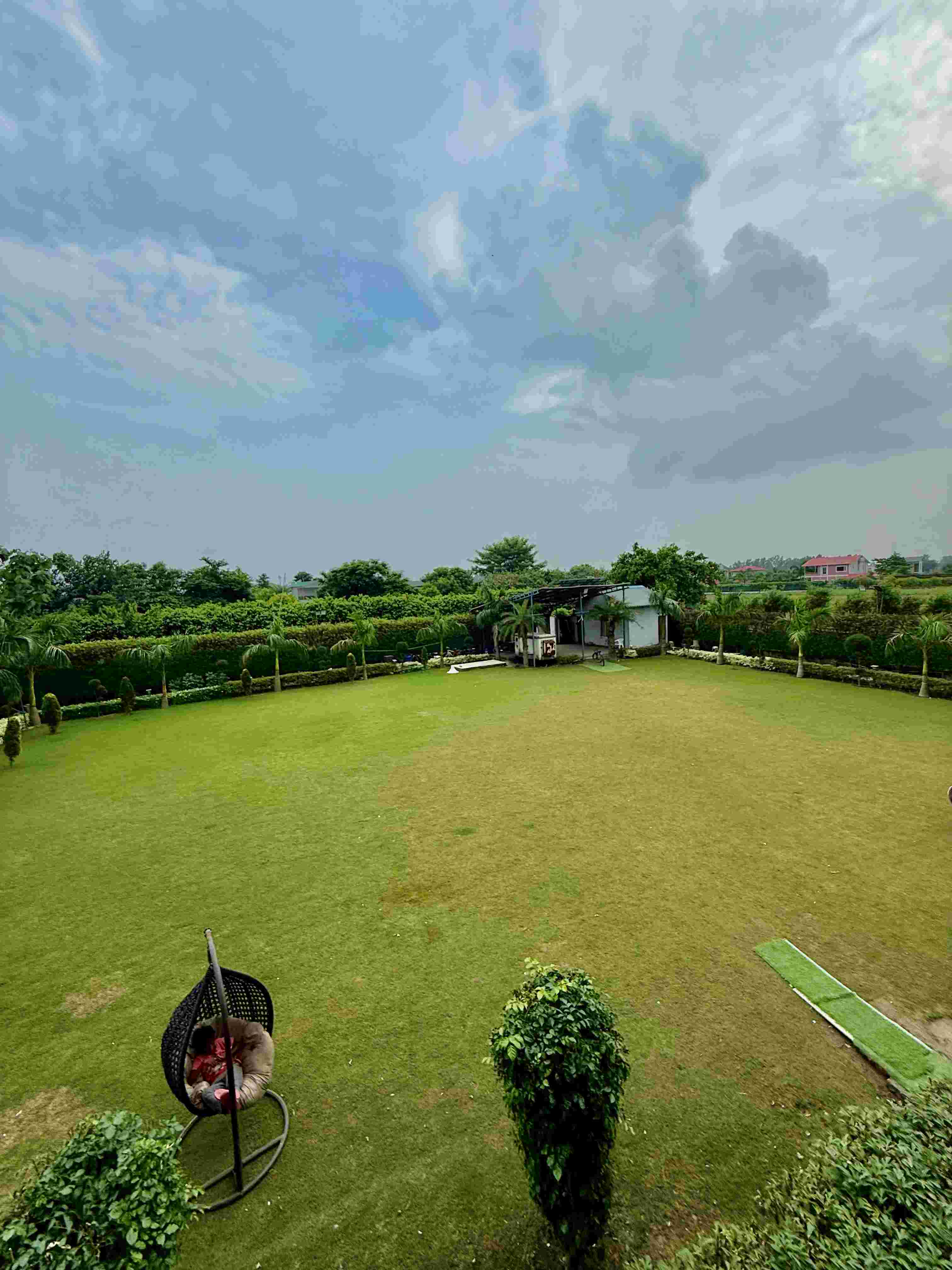 4Bhk Farmhouse with Private Pool in Noida
