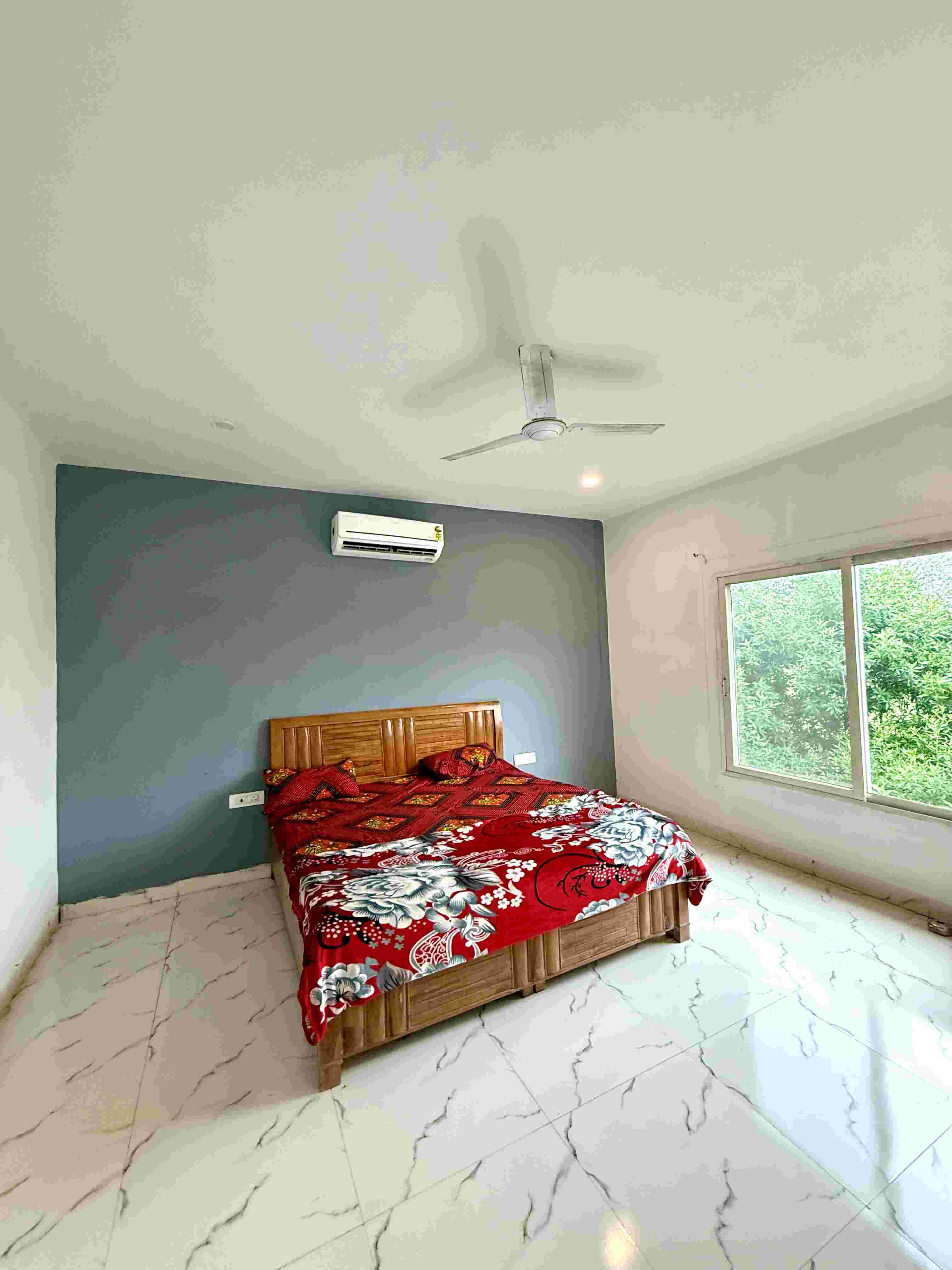 4Bhk Farmhouse with Private Pool in Noida