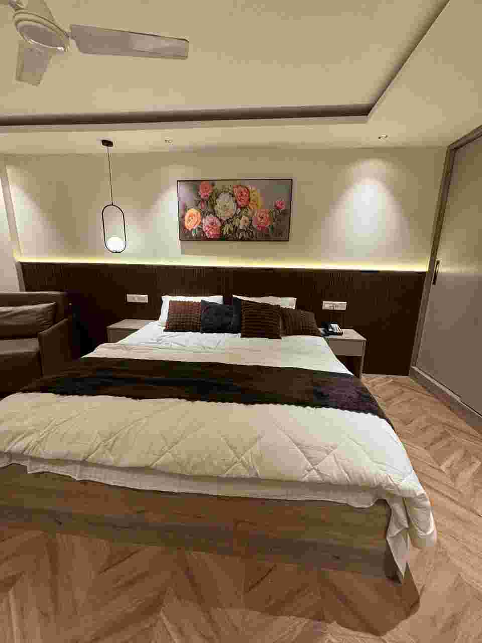 Luxurious Studio Apartment in Greater Noida