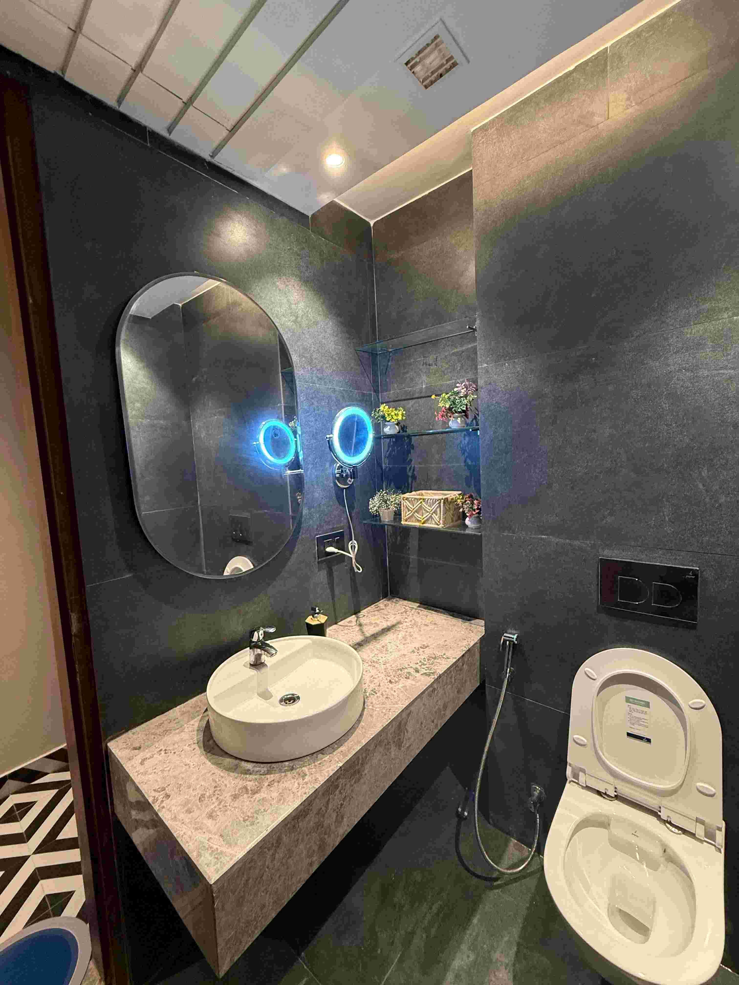 1 Bhk Studio Apartment in Greater Noida sector 4 