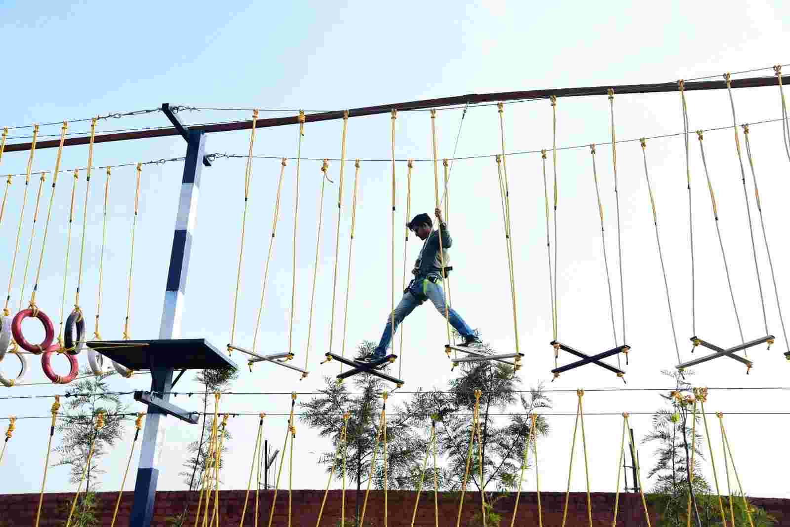 4 Bhk Super Luxurious Farmhouse with Pool in Gurugram