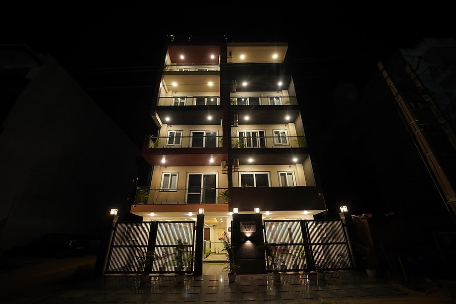 2 BHK Service Apartment on Golf Course Road Gurugram