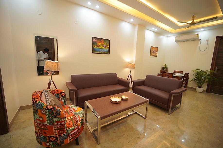 2 BHK Service Apartment on Golf Course Road Gurugram