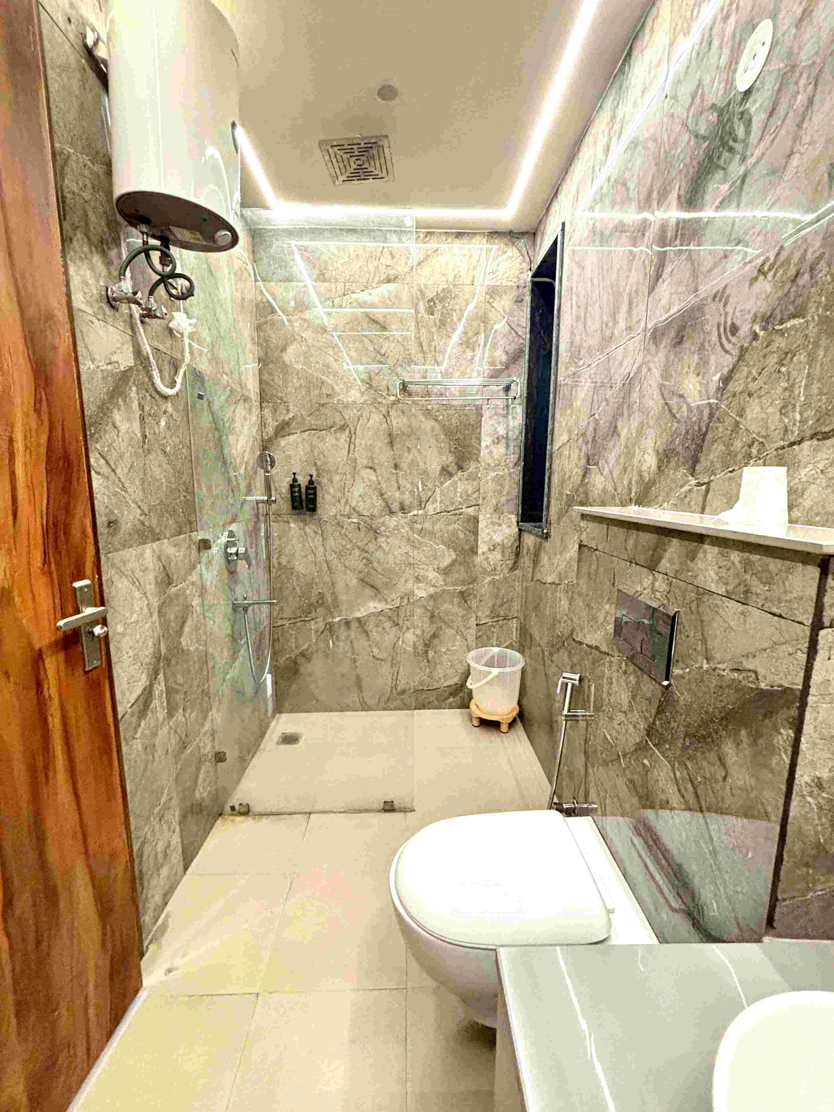 Luxurious 1 BHK Service Apartment in Gurugram