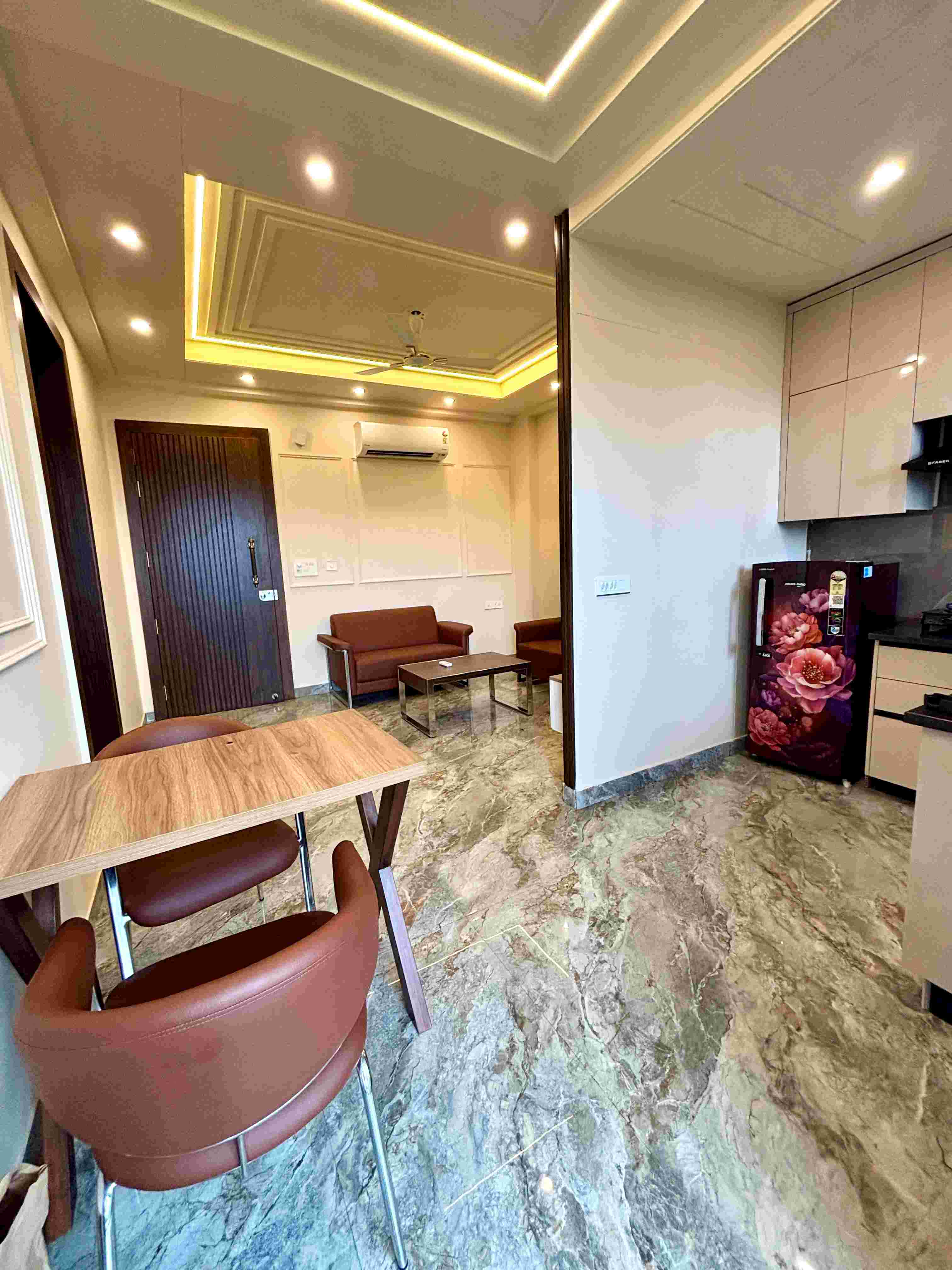 Luxurious 1 BHK Service Apartment in Gurugram
