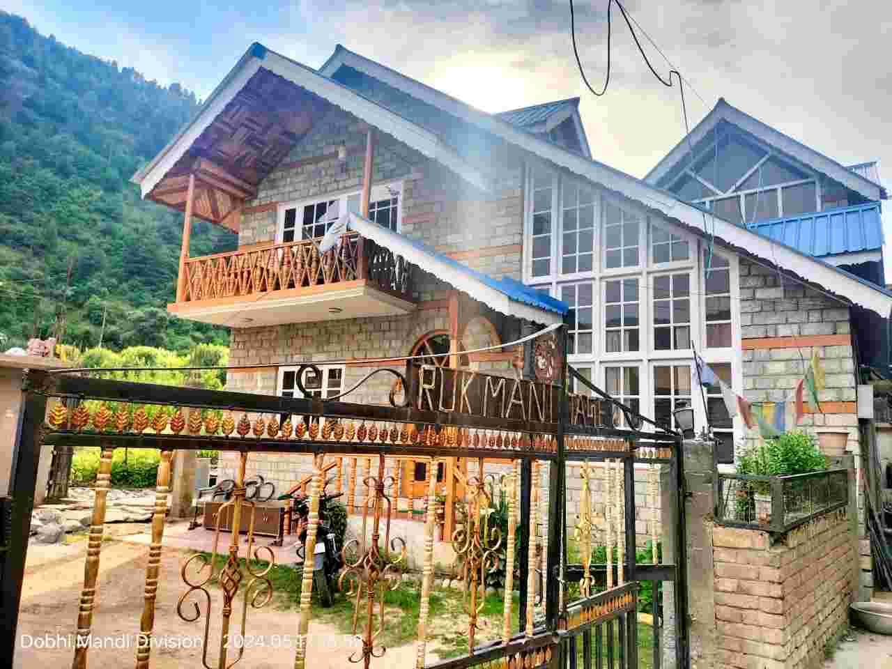 Himalyan Cottage Homestay Near Manali 