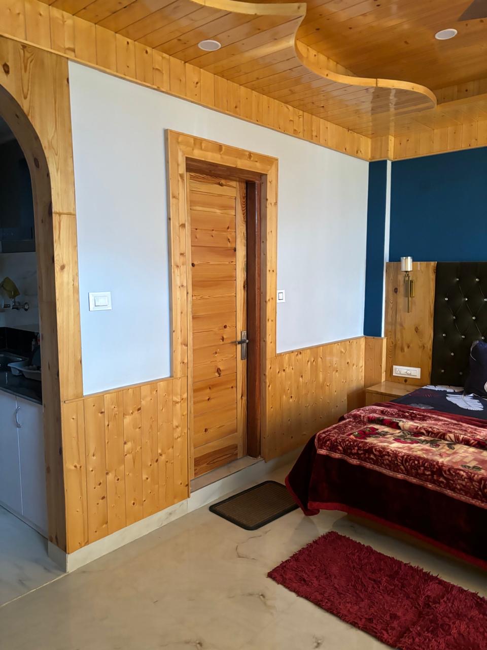 Family Suite 2 Room Homestay with Kitchen Near Manali 