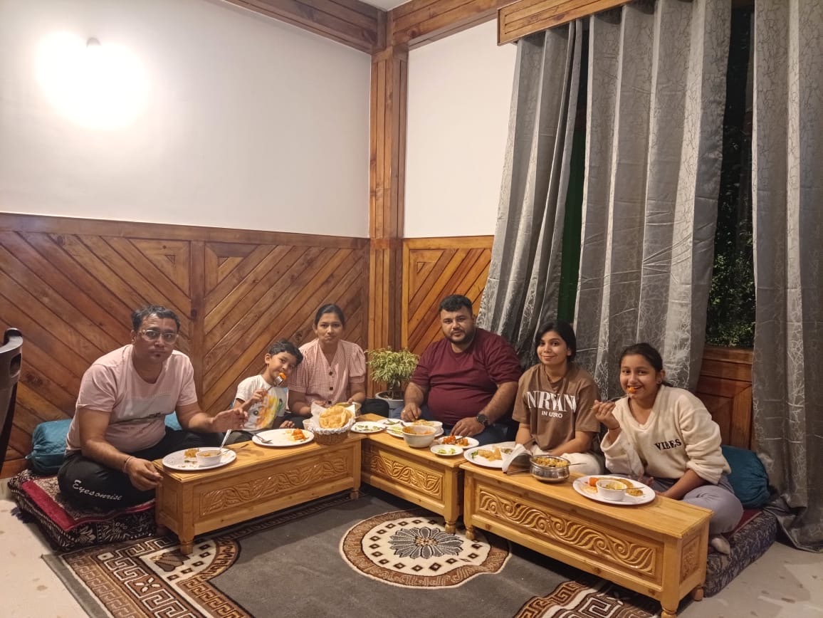 Beautiful Mountain View Homestay Near Manali 