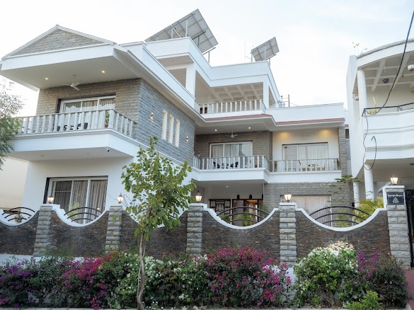5 BHK Royal Villa With Private Pool & Luxurious Rooms in Udaipur