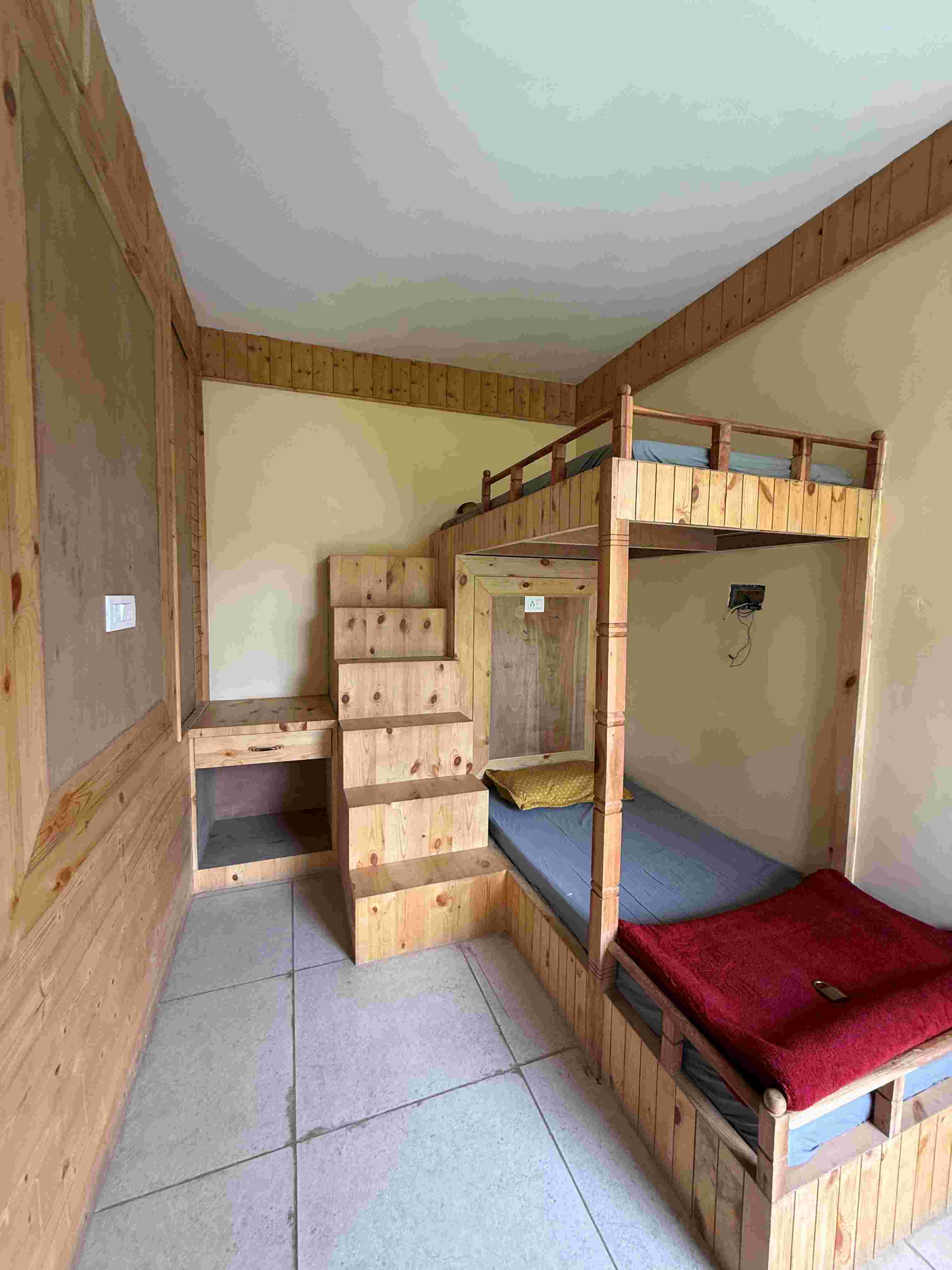 Boutique Family Suite Homestay Near Manali