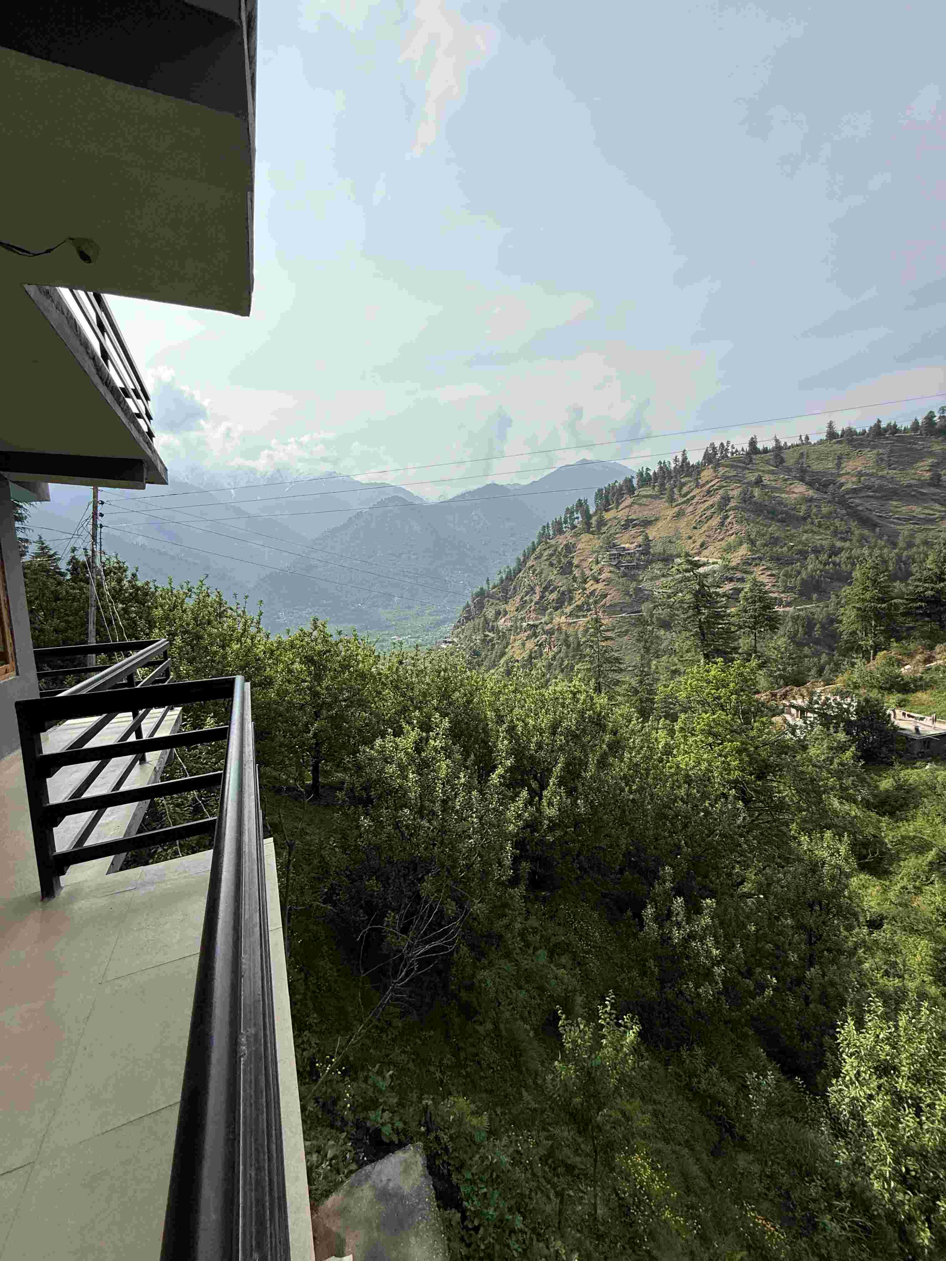 Boutique Family Suite Homestay Near Manali