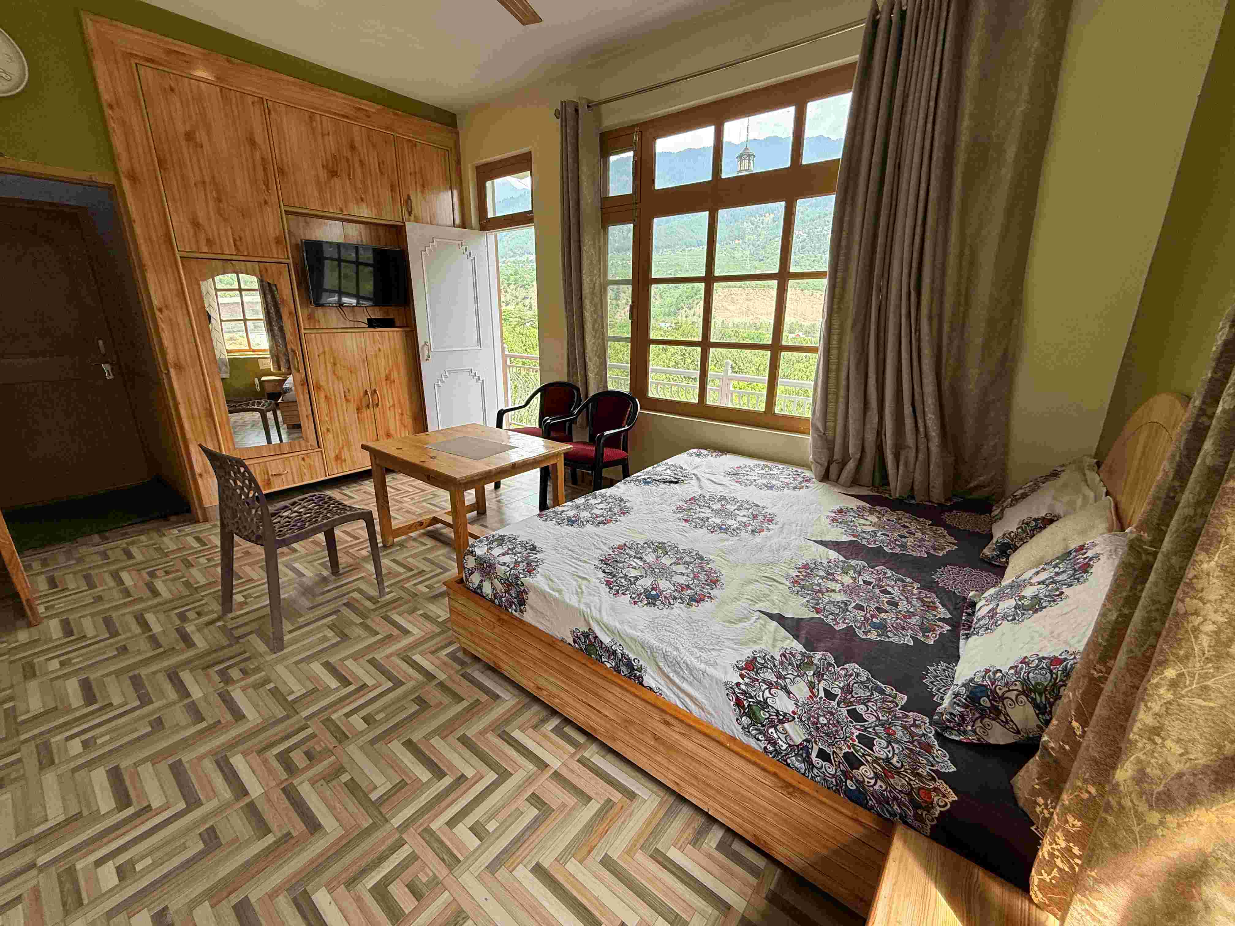 Budget Homestay Near Manali 