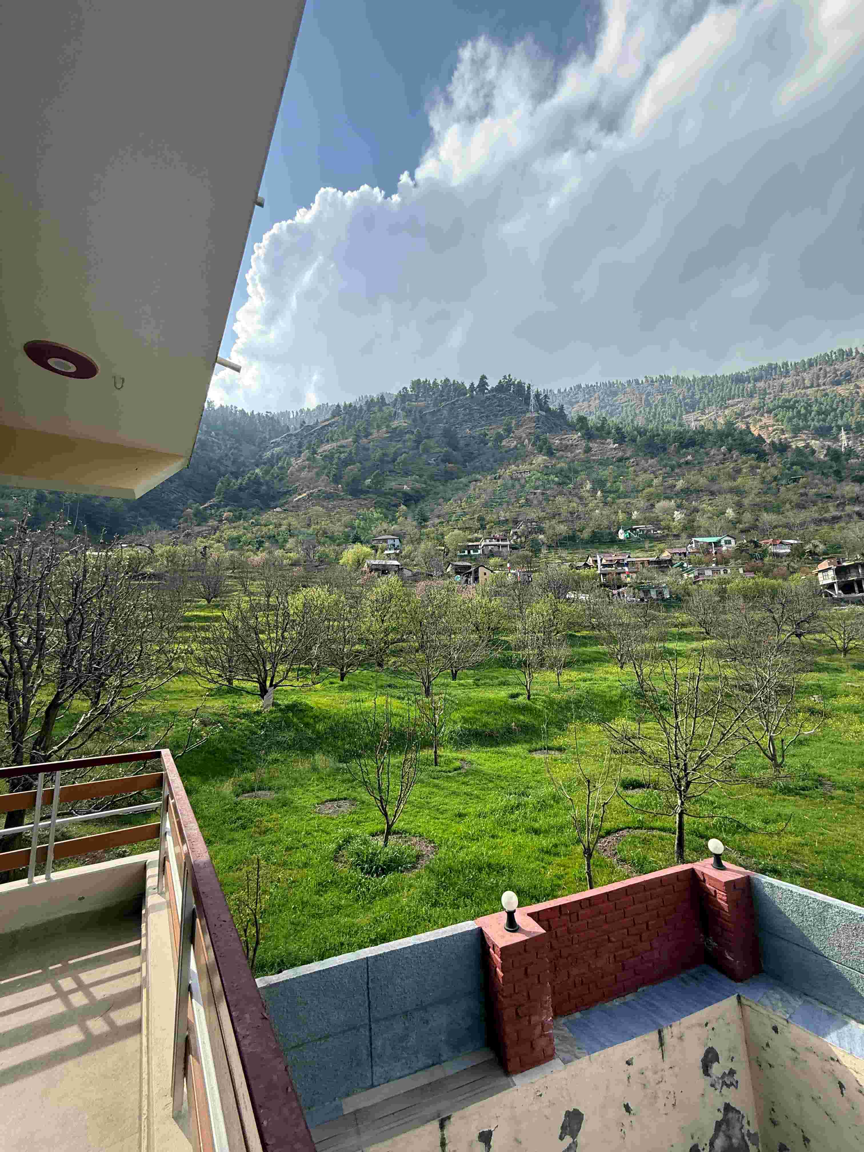 Himalyan Woods Homestay with Himachali Vibes Near Manali