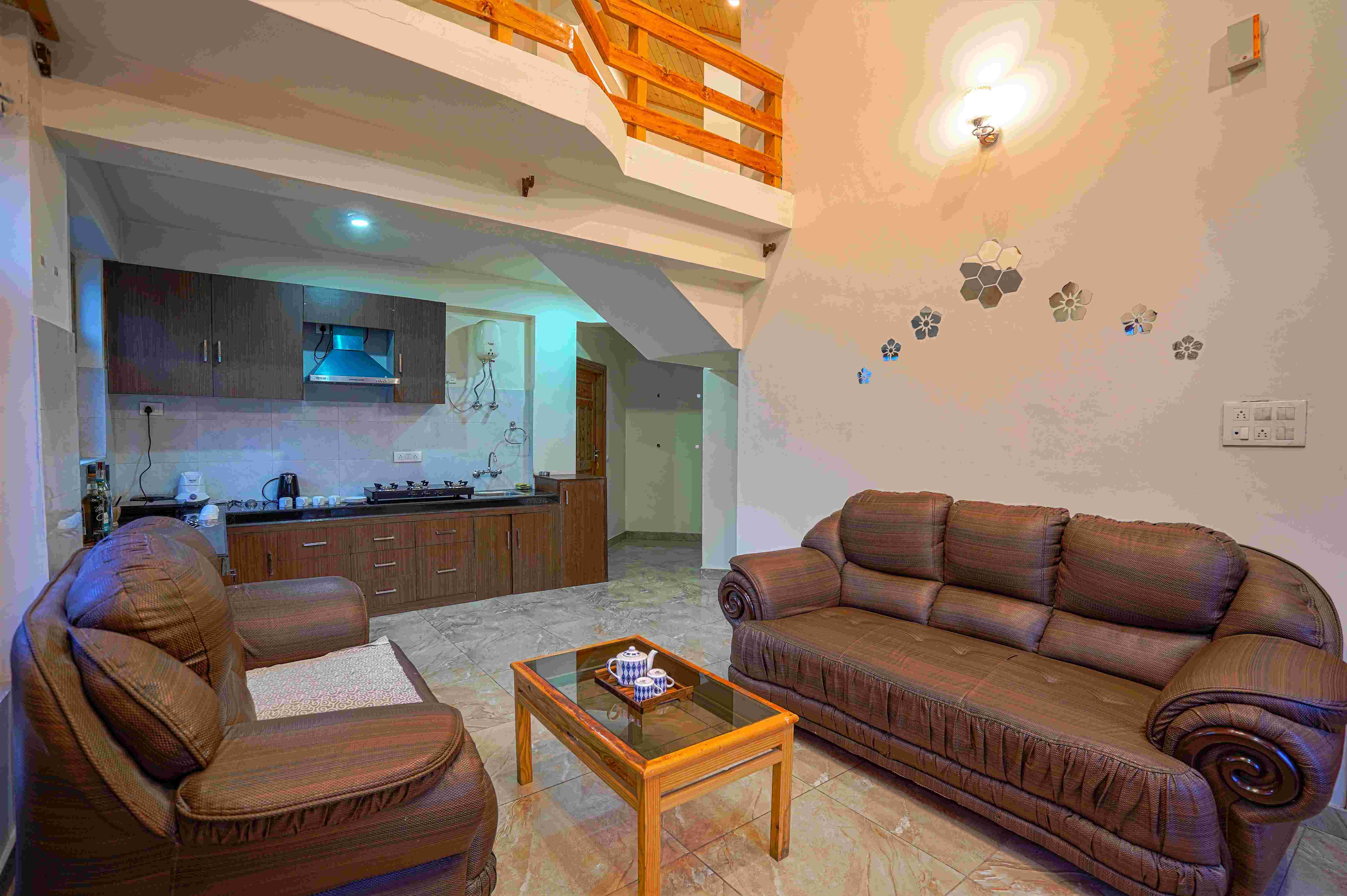 4Bhk Wooden Cottage in Manali