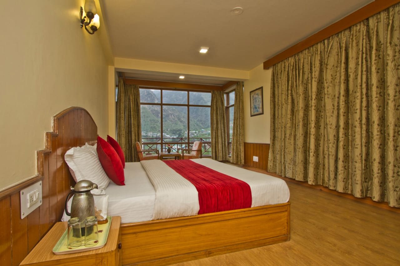 5Bhk Cottage in Manali with Breath taking View