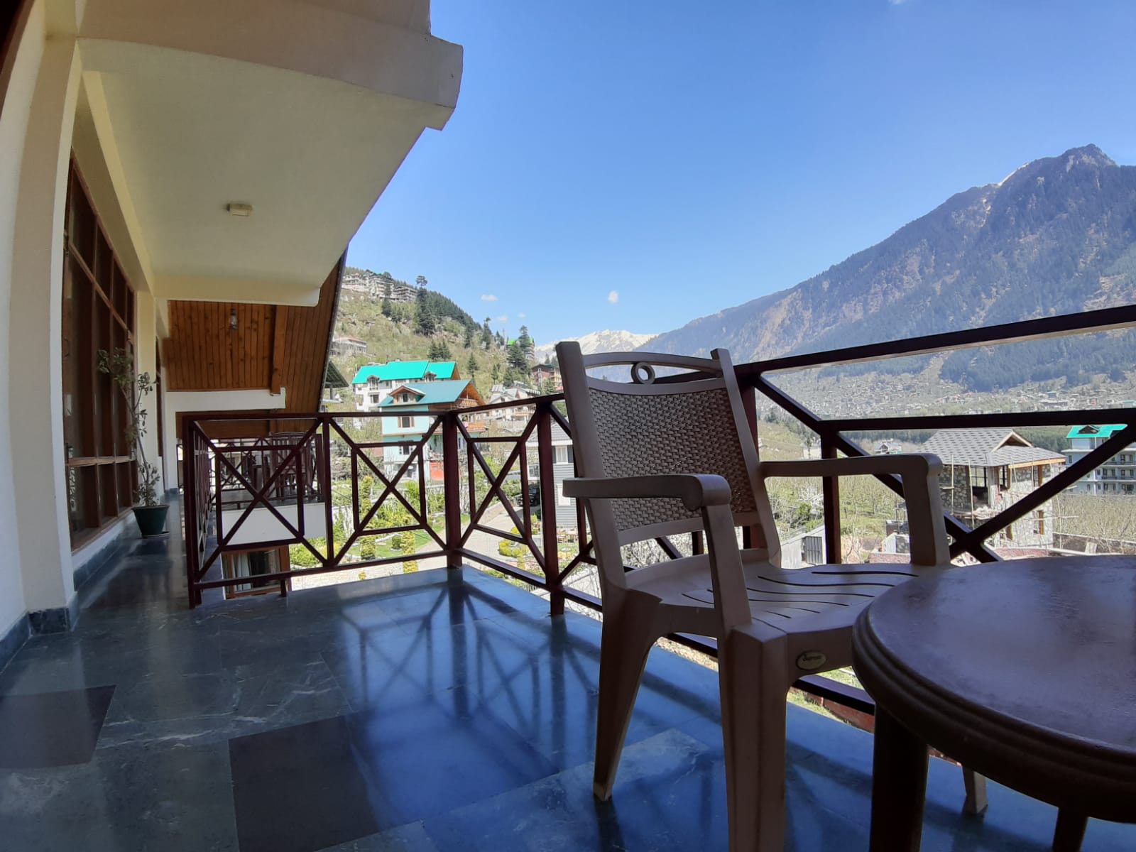 5Bhk Cottage in Manali with Breath taking View