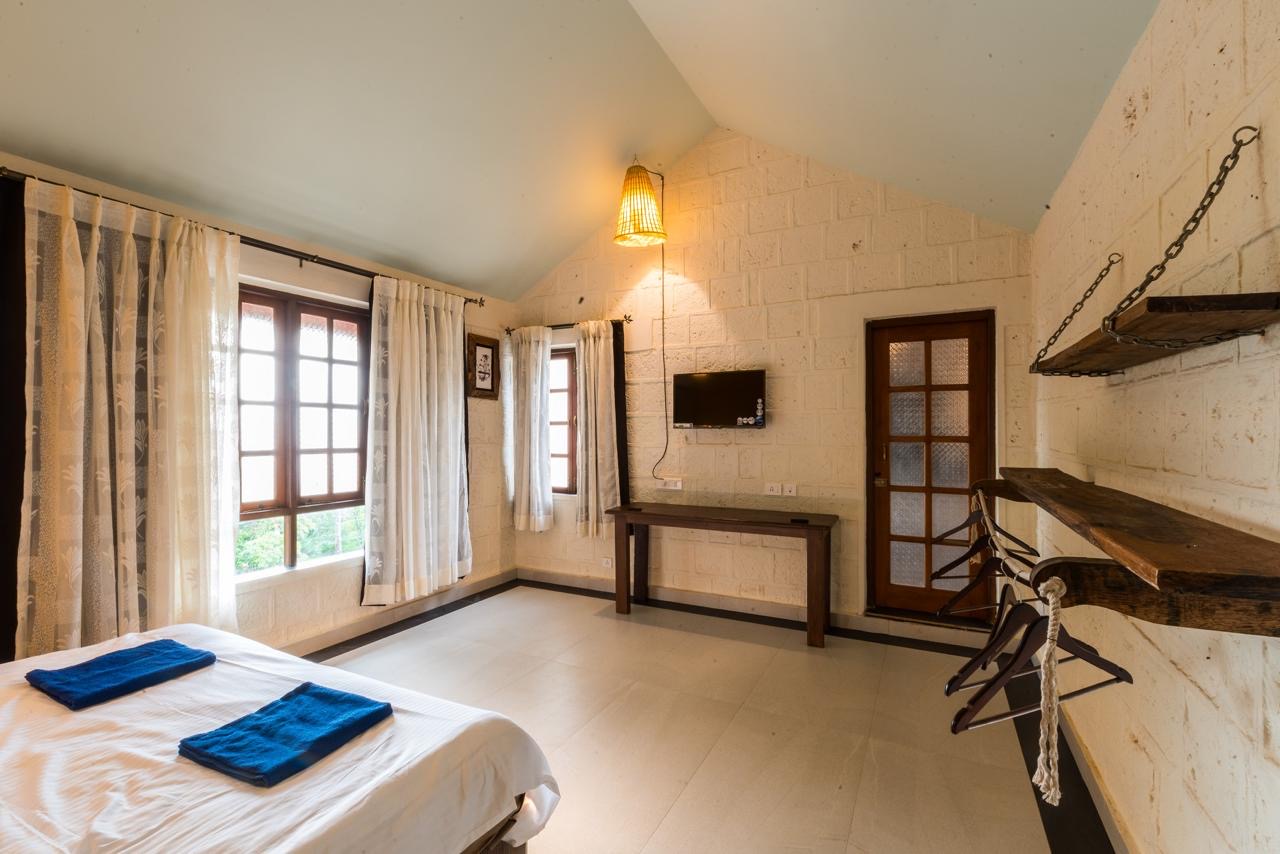 2 & 3 Bhk Private Villa with Swimming Pool in North Goa 